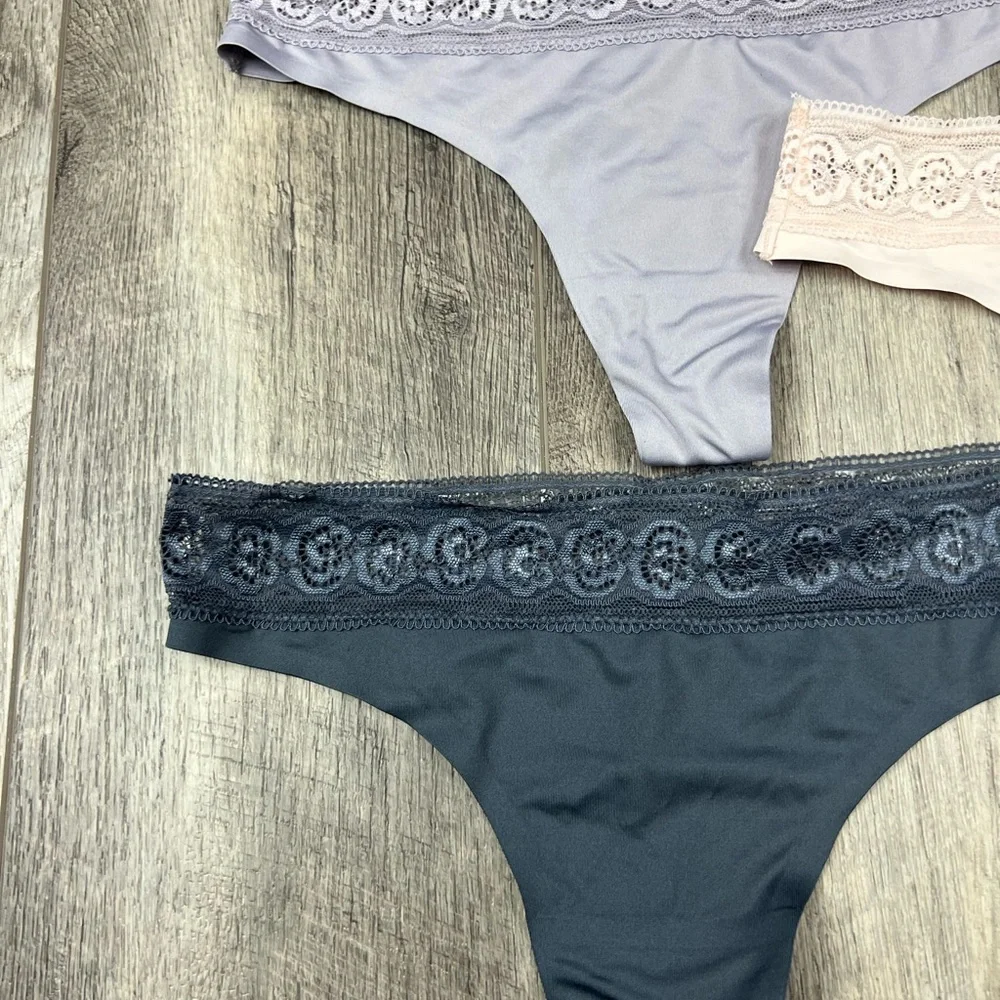 Jessica Simpson Thong Bundle‎